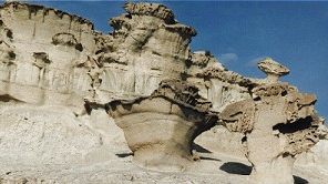 Ciudad Encantada de Bolnuevo.  Para Cristina, una madrilea enamorada de Mazarrn.